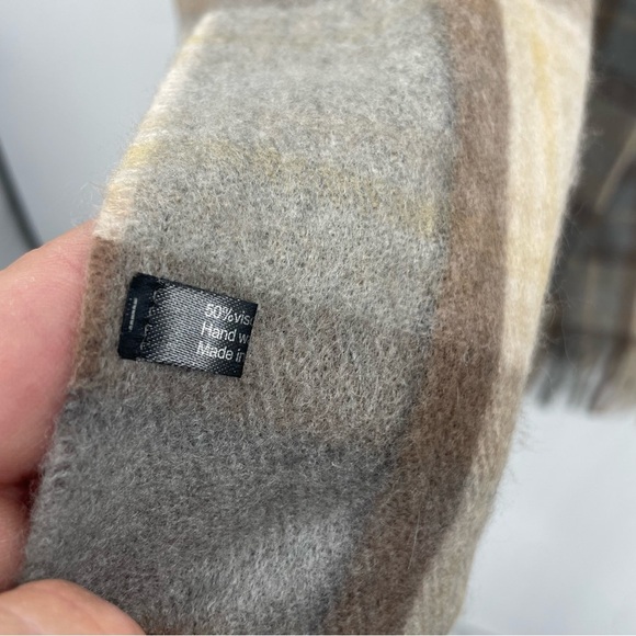 House Of Tweed Scotland | Colorblock Rectangle Scarf Beige gray Unisex - Picture 4 of 6